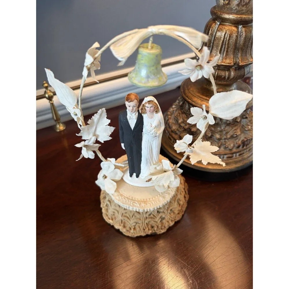 1930s 1940s Wedding Cake Topper Chalkware Bride and Groom Boutonniere